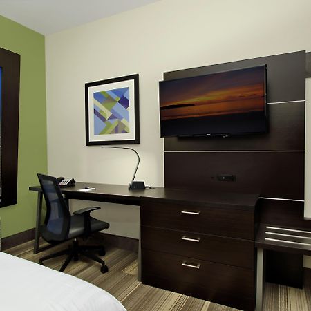 Holiday Inn Express & Suites - Brookshire - Katy Freeway By Ihg Εξωτερικό φωτογραφία